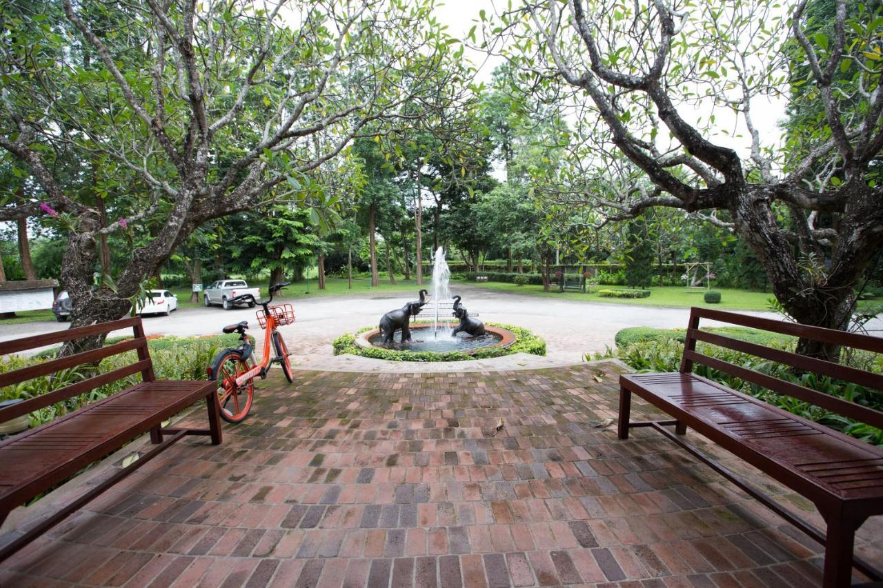 The Imperial Chiang Mai Resort & Sports Club Exterior photo